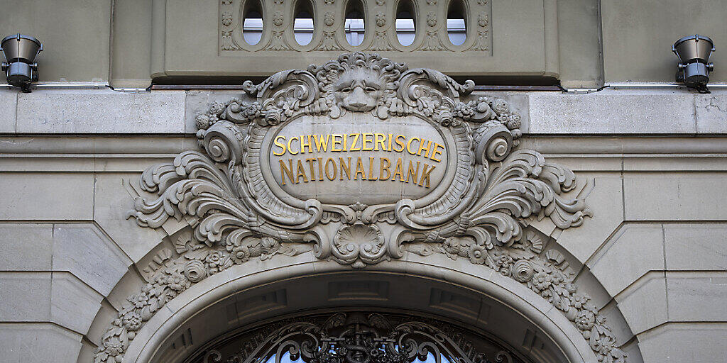 Schweizer Banken haben laut einer Studie in den vergangenen fünf Jahren rund 8 Milliarden Franken an Negativzins an die Nationalbank überwiesen. (Archiv) Schweizer Banken haben laut einer Studie in den vergangenen fünf Jahren rund 8 Milliarden Franken an Negativzins an die Nationalbank überwiesen. (Archiv)