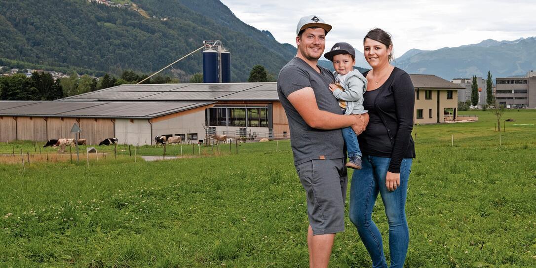230727 Besuch im landwirtschaftlichen Betrieb Malin, Mauren - Familie Malin