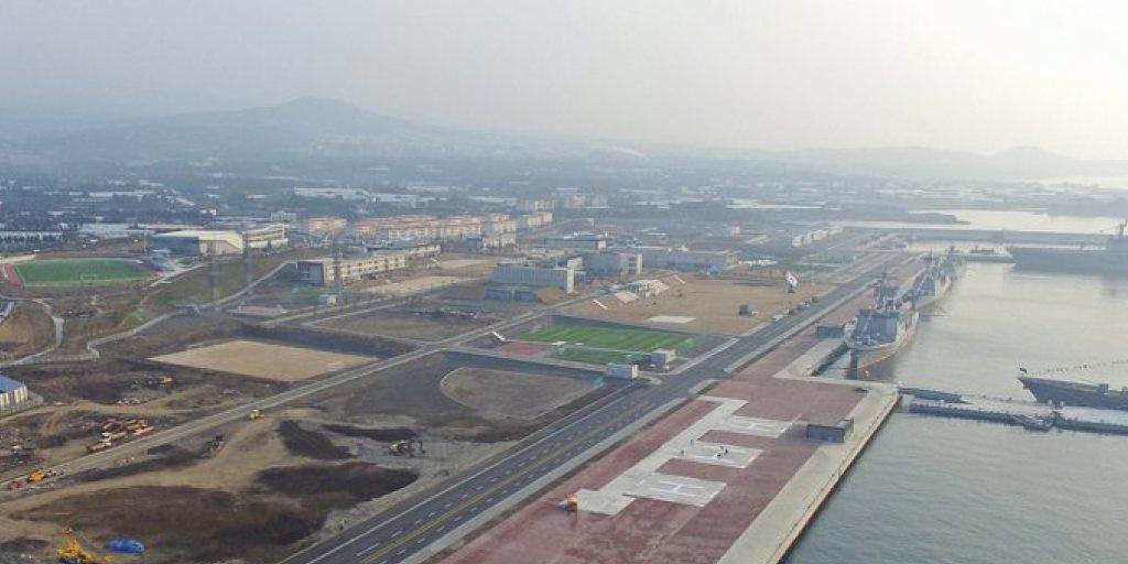 Luftansicht der umstrittenen Marinebasis auf der südkoreanischen Ferieninsel Jeju