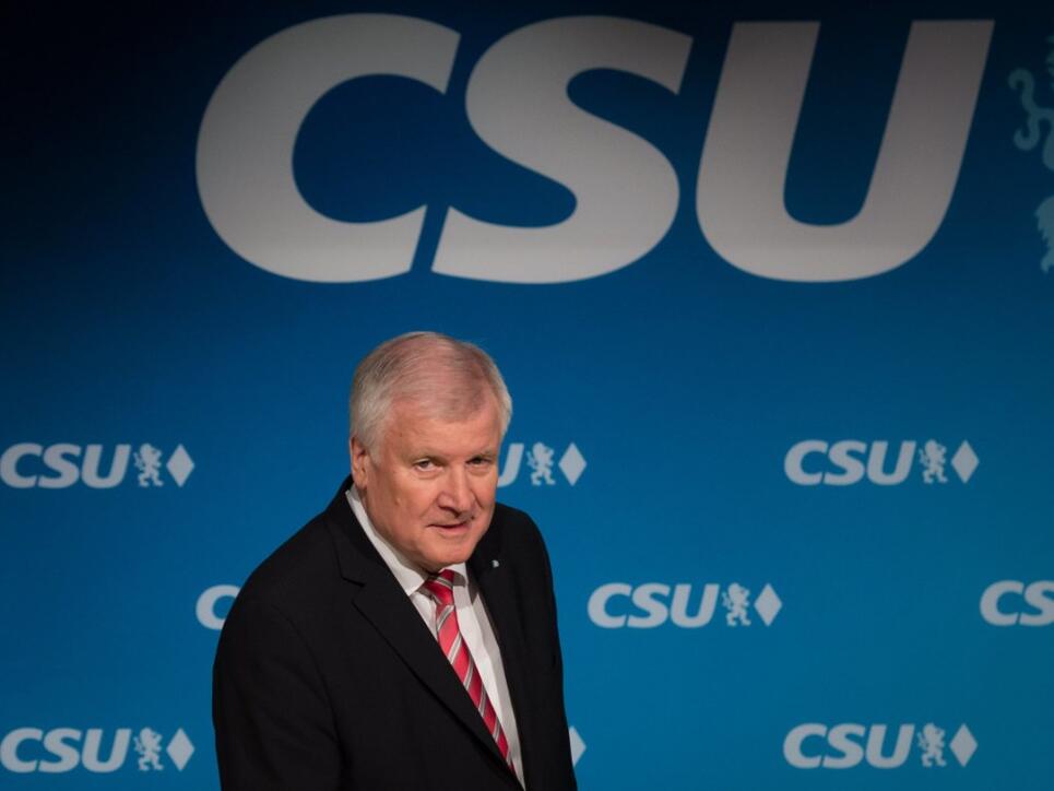 Er will CSU-Chef bleiben, aber das Amt des Ministerpräsidenten in Bayern abgeben: Horst Seehofer. (Archiv)