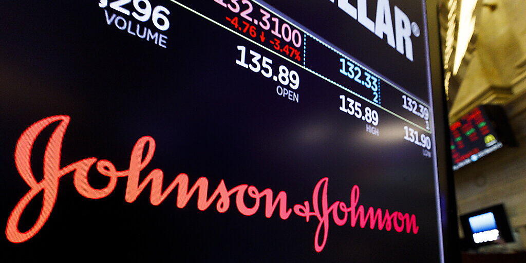 Der amerikanisch Konzern Johnson & Johnson hat sich in einem wichtigen Gerichtsprozess in den USA mit einem Vergleich freigekauft. (Archivbild)