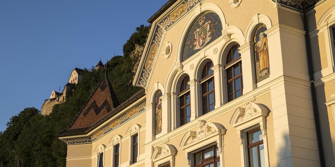 Regierungsgebäude Regierung Vaduz 140717 Regierungsgebäude Regierung Vaduz 140717