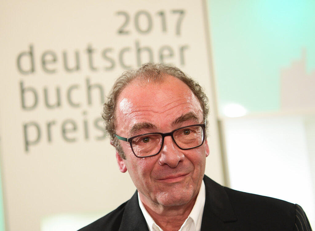 Robert Menasse, Träger des deutschen Buchpreises 2017, erhält auch den Walter-Hasenclever-Literaturpreis 2018. (Archiv) Robert Menasse, Träger des deutschen Buchpreises 2017, erhält auch den Walter-Hasenclever-Literaturpreis 2018. (Archiv)