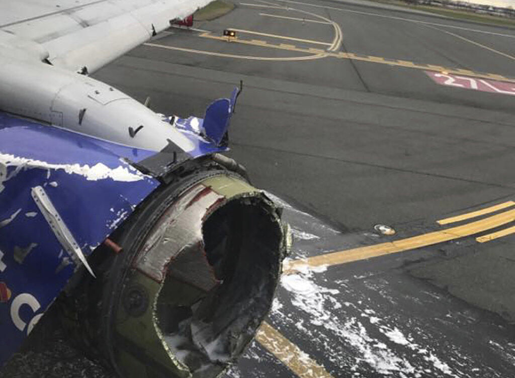 Das Triebwerk der Boeing-737-Maschine von Southwest Airlines war Mitten während des Flugs geborsten.