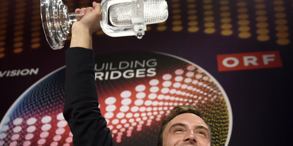 Mans Zelmerlöw am Sonntag während einer Medienkonferenz nach Ende des 60. Eurovision Song Contest in der Stadthalle in Wien Mans Zelmerlöw am Sonntag während einer Medienkonferenz nach Ende des 60. Eurovision Song Contest in der Stadthalle in Wien