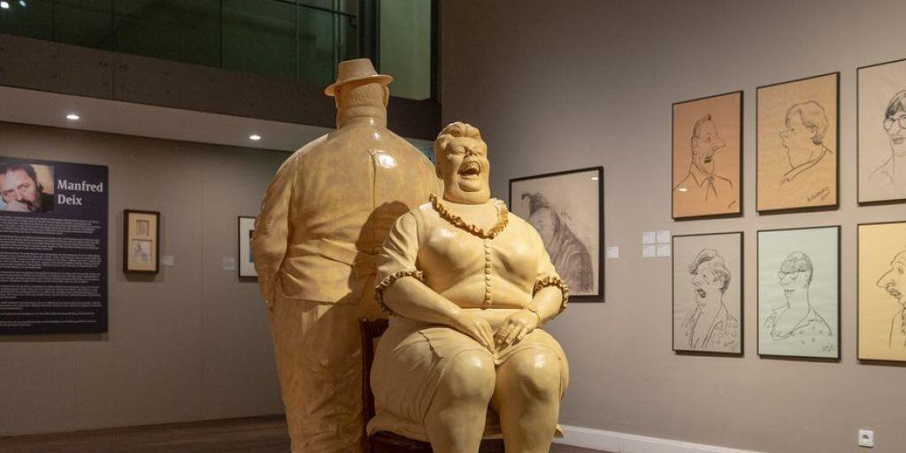 Das Wilhelm Busch Museum in Hannover widmet dem österreichischen Satiriker Manfred Deix zu dessen 70. Geburtstag eine Erinnerungsausstellung. Sie dauert bis 22. März 2020. Das Wilhelm Busch Museum in Hannover widmet dem österreichischen Satiriker Manfred Deix zu dessen 70. Geburtstag eine Erinnerungsausstellung. Sie dauert bis 22. März 2020.