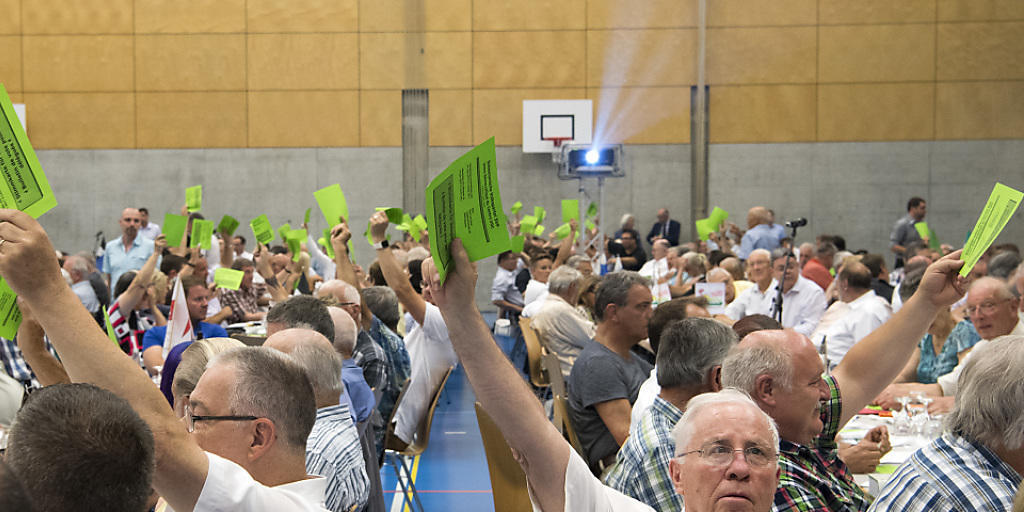 Alt Bundesrat Christoph Blocher setzte sich für einen kompromisslosen Initiativtext ein. (Archivbild).