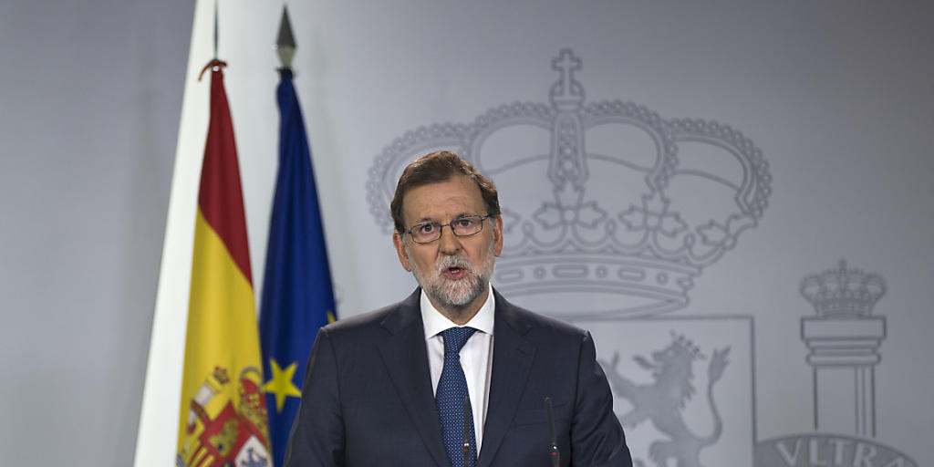 Spaniens Ministerpräsident Mariano Rajoy erklärte, er werde das Referendumsgesetz vor dem Verfassungsgericht anfechten. Die Richter hoben es in einer Dringlichkeitssitzung ohne ihn auf.