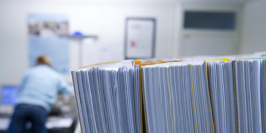 Wenn sich die Rechnungen stapeln: Tausende von Unternehmen mussten 2015 Konkurs anmelden wegen Zahlungsunfähigkeit. (Archiv)