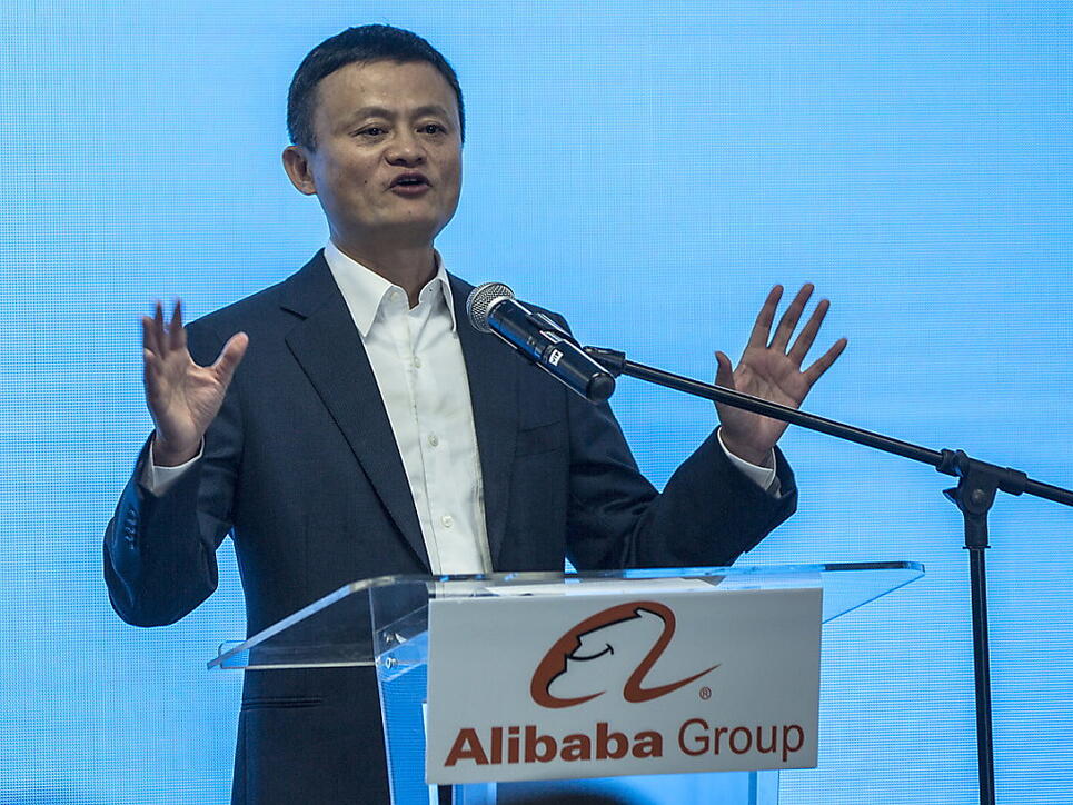 Der Chef und Gründer von Alibaba, Jack Ma, gibt seine Aufgaben bei dem Konzern ab und will sich anderen Tätigkeiten widmen. (Archivbild)