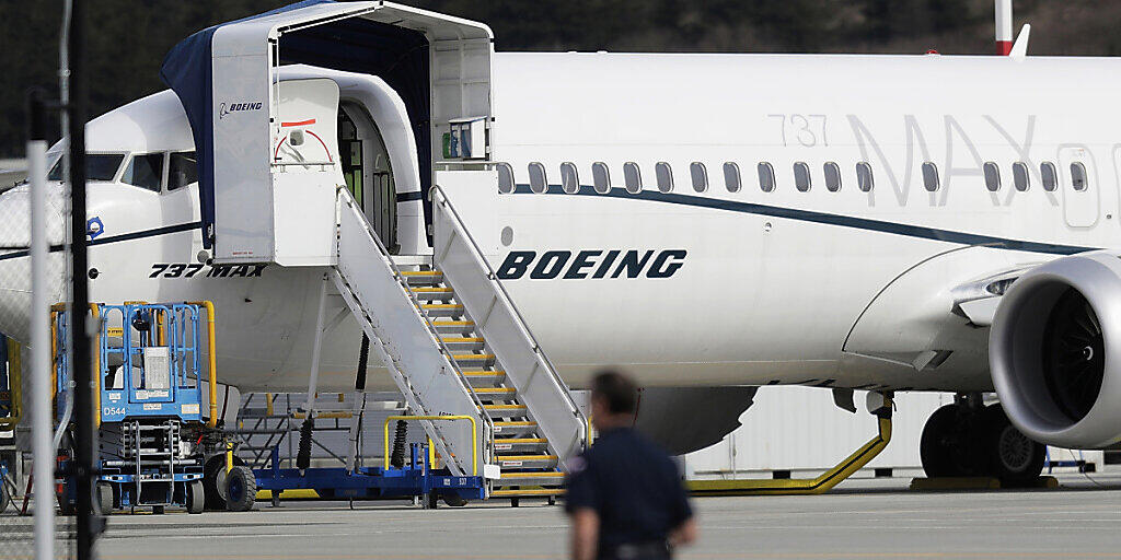 Das Debakel um Sicherheitsprobleme mit der Flugzeug-Serie 737-Max führt beim Boeing-Konzern zu Milliarden an Mehrbelastungen. (Archivbild)