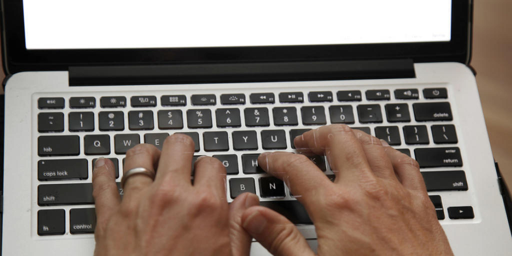Verwenden Internet-User für verschiedene Online-Portale immer dieselben Login- und Passwort-Daten, können sie leichter zum Opfer von Betrug, Erpressung oder Phishing werden.