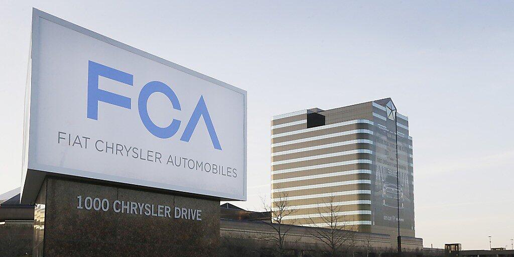 Der italienisch-amerikanische Autohersteller Fiat Chrysler hat einen Rechtsstreit um Abgas-Manipulationen mit der Zahlung von über einer halben Milliarde Dollar beigelegt. (Archivbild)