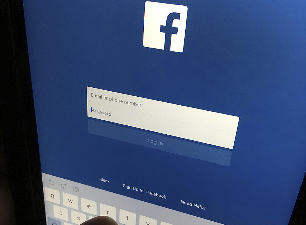 Nach dem Einloggen bei Facebook wurden nach Angaben des Unternehmens schätzungsweise 126 Millionen US-Nutzer mit russischen Propaganda-Inhalten konfrontiert. (Symbolbild)