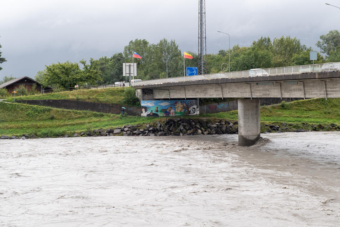 Hochwasser Rhein und Kanal