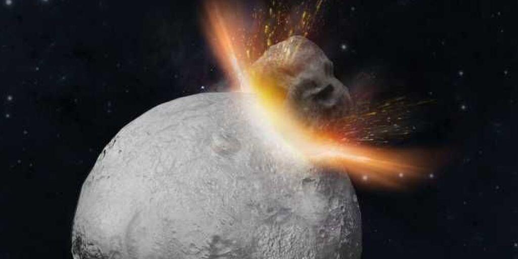Ein heftiger Einschlag auf Vesta könnte die verschiedenen Komponenten des Asteroiden vermischt haben. Trümmer dieser Mischung landeten als Meteoriten auf der Erde. (Illustration)