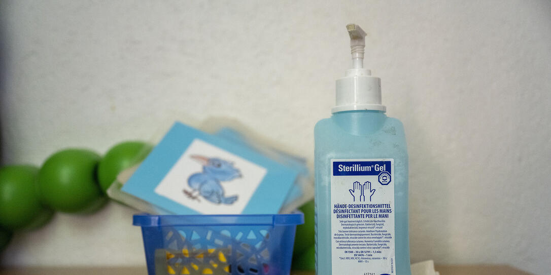 GFZ, GFZ KINDERTAGESSTAETTE, KINDERTAGESTAETTE, KINDERBETREUUNG, KITA, KRIPPE, KINDERKRIPPE, KINDER-KRIPPE, KINDERBETREUUNG, BETREUUNG, CORONAVIRUS, VIRUS, COVID-19, COVID 19, SARS-COV-2, NCOV-2019, 2019-N-COV, DESINFEKTIONSMITTEL, HANDESINFEKTIONSMITTEL, GFZ, GFZ KINDERTAGESSTAETTE, KINDERTAGESTAETTE, KINDERBETREUUNG, KITA, KRIPPE, KINDERKRIPPE, KINDER-KRIPPE, KINDERBETREUUNG, BETREUUNG, CORONAVIRUS, VIRUS, COVID-19, COVID 19, SARS-COV-2, NCOV-2019, 2019-N-COV, DESINFEKTIONSMITTEL, HANDESINFEKTIONSMITTEL,