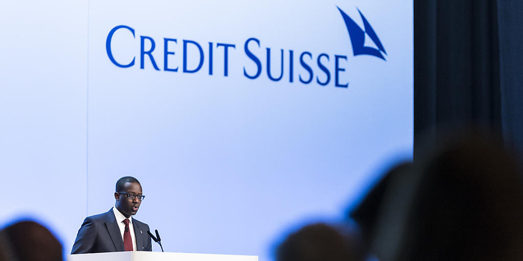 Credit-Suisse-Chef Tidjane Thiam erläutert den Aktionären die geplanten Kapitalerhöhungen.