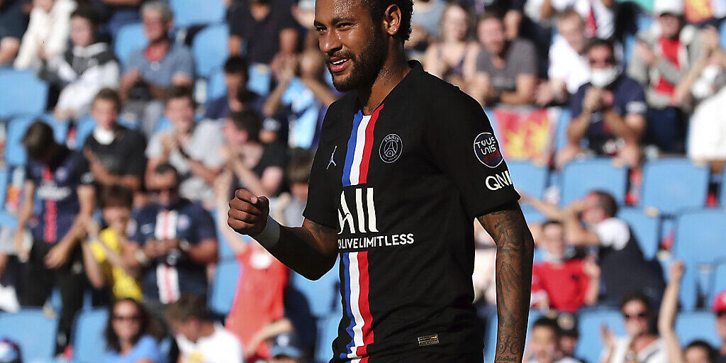 Neymar jubelt in Le Havre - und die Fans hinter ihm zum Teil auch
