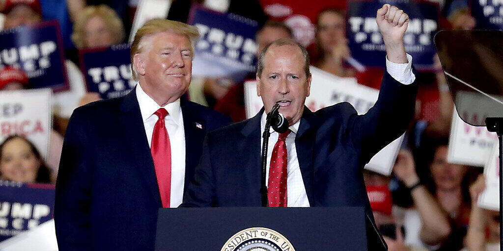 Der republikanische US-Präsident Donald Trump legte sich für seinen Parteikollegen Dan Bishop bei einer Nachwahl um einen Sitz im Repräsentantenhaus im US-Staat North Carolina mächtig ins Zeug.