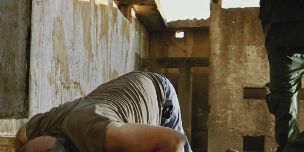 Der Film "Tadmor" über das gleichnamige syrische Foltergefängnis hat am Filmfest Hamburg einen Preis gewonnen. Die Schweiz war Koproduzent. (Pressebild)