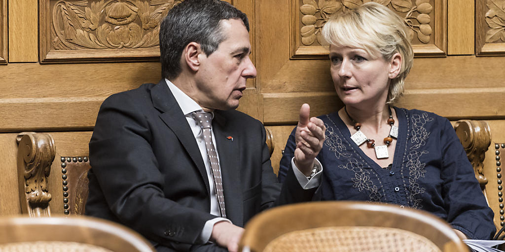 Die FDP-Nationalräte Ignazio Cassis (TI) und Isabelle Moret (VD) wollen beide die Nachfolge von Didier Burkhalter antreten, ebenso der Genfer Regierungsrat Pierre Maudet. (Archivbild)