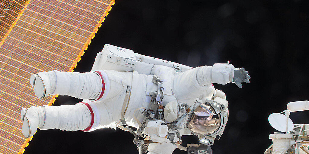 Astronauten können in der Schwerelosigkeit eine Körpertemperatur von bis zu 40 Grad haben, wie Forscher herausfanden. (Symbolbild)