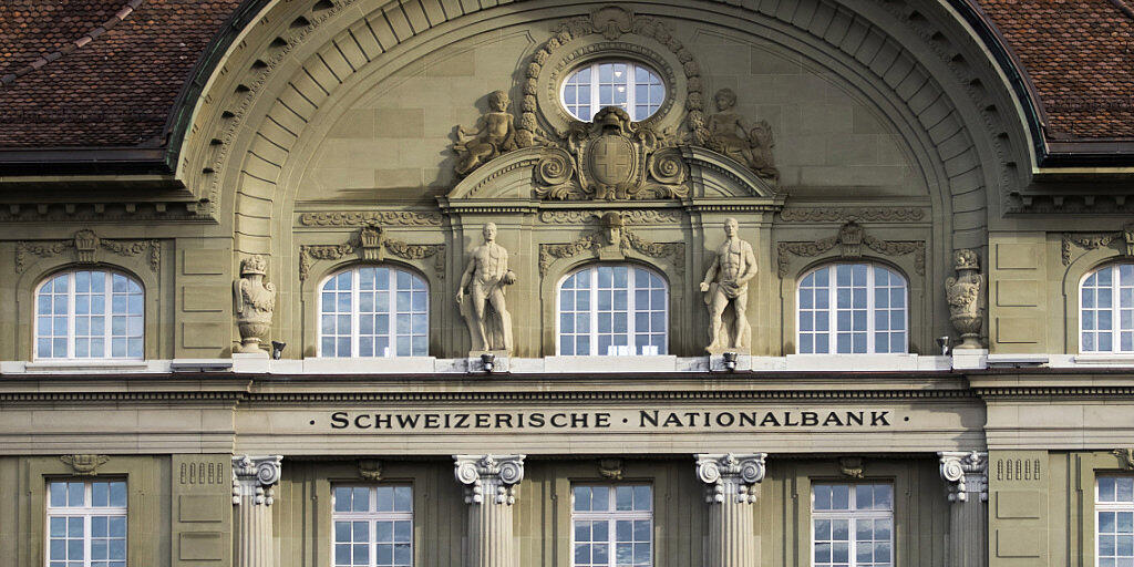 Die Schweizerische Nationalbank ändert ihren geldpolitischen Kurs nicht (Archivbild).