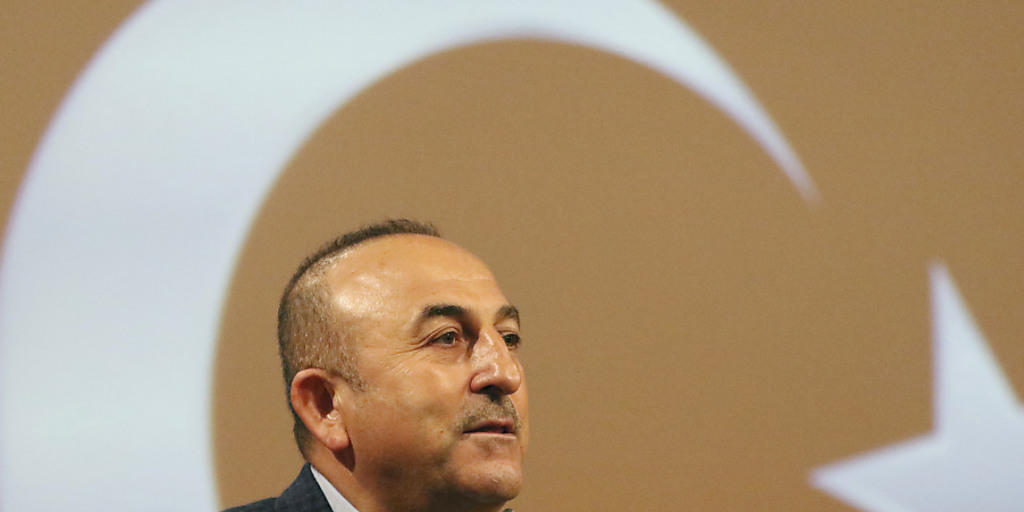 Der türkische Aussenminister Mevlüt Cavusoglu wirft den OSZE-Wahlbeobachtern vor, parteiisch zu sein. (Archiv)